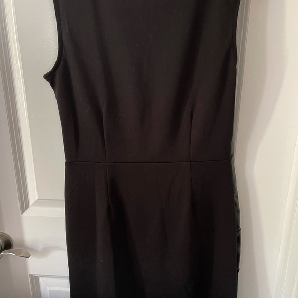 Sleeveless mini by Dress V fashion - Picture 3 of 3